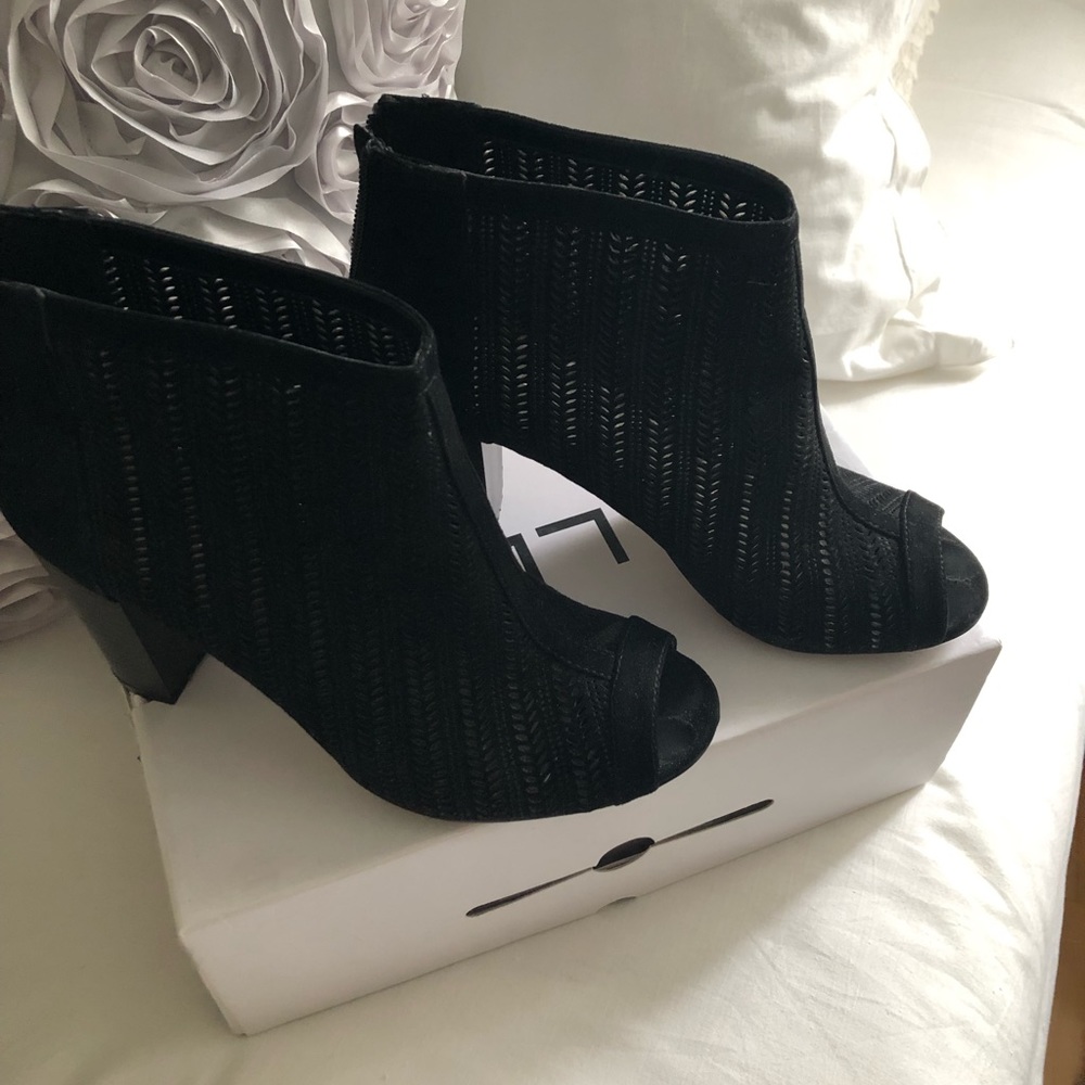 Peep Toe 3 inch heel